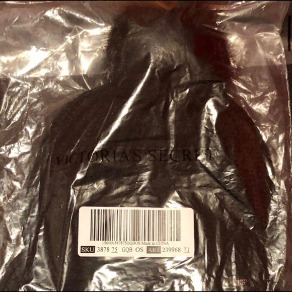 Victoria’s Secret Sparkling Star Beanie - Picture 5 of 5